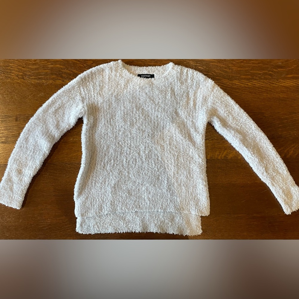 Fuzzy pastel lavender fuzzy sweater - small